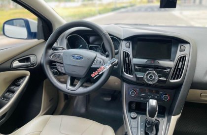 Ford Focus 2019 - Màu trắng, 539tr