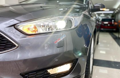 Ford Focus 2018 - Hỗ trợ trả góp 70%, xe đẹp, giá tốt giao ngay