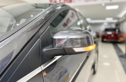 Ford Focus 2018 - Hỗ trợ trả góp 70%, xe đẹp, giá tốt giao ngay