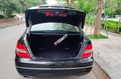 Mercedes-Benz C 250 2012 - Màu đen, giá chỉ 495 triệu