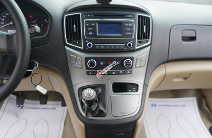 Hyundai Starex 2017 - Số sàn, máy dầu, 09 chỗ, biển HN