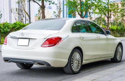 Mercedes-Benz C 250 2016 - Trắng, nội thất kem