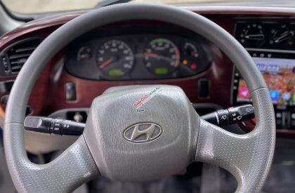 Hyundai HD 2016 - Thùng kín đời 2016, tải 6.4t, thùng 5m