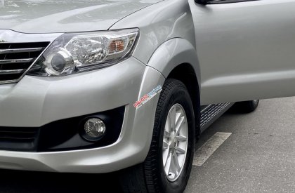 Toyota Fortuner 2014 - Máy xăng 1 cầu