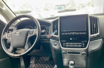 Toyota Land Cruiser 2019 - Giá 3 tỷ 850, giao xe toàn quốc