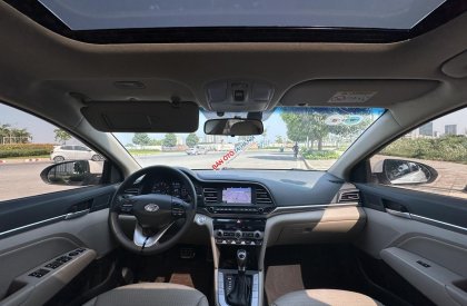 Hyundai Elantra 2019 - Giá còn cực tốt