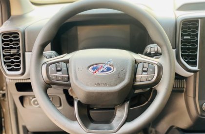 Ford Ranger 2022 - Chạy 1 vạn km