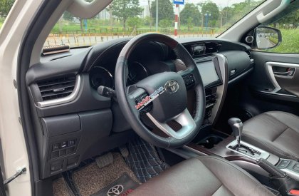 Toyota Fortuner 2019 - Màu trắng, giá tốt