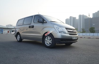 Hyundai Grand Starex 2015 - 06 chỗ máy dầu