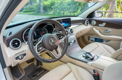 Mercedes-Benz C200 2021 - Xe đẹp xuất sắc, xe chạy 2 vạn, hỗ trợ trả góp 70% giá trị xe
