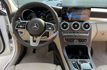 Mercedes-Benz C200 2021 - Biển Hà Nội, 1 chủ