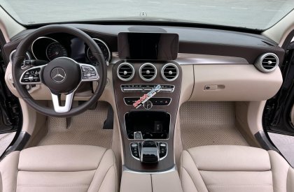 Mercedes-Benz C200 2021 - Lăn bánh 3v km