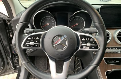 Mercedes-Benz C200 2020 - Lăn bánh 4v km