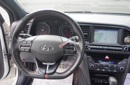 Hyundai Elantra 2019 - Biển thành phố chủ xe đi rất ít