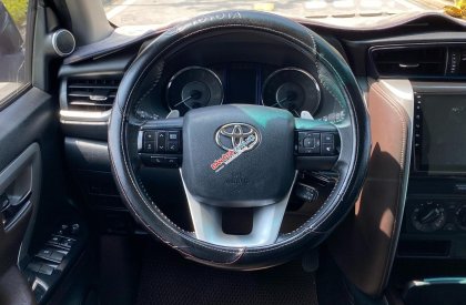 Toyota Fortuner 2018 - Giá bán 820 Triệu