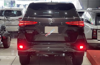 Toyota Fortuner 2021 - Giá bán 1 tỷ 095 Triệu