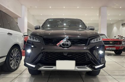 Toyota Fortuner 2021 - Giá bán 1 tỷ 095 Triệu