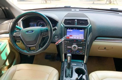 Ford Explorer 2016 - Giá 920 Triệu