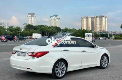 Hyundai Sonata E cần bán Huyndai  sx 2011AT 2011 - E cần bán Huyndai Sonata sx 2011AT