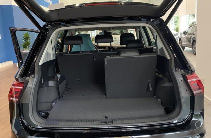 Volkswagen Tiguan Facelift 2022 - Bán xe Volkswagen Tiguan Facelift 2022, màu đen, nhập khẩu nguyên chiếc
