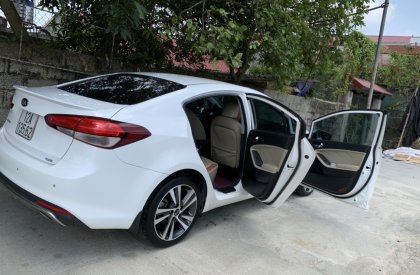 Kia Cerato 2018 -  Chính chủ bán Xe Kia cerato đời cuối 2018 bản 1.6 số tự động 6 cấp ghế 2 màu.