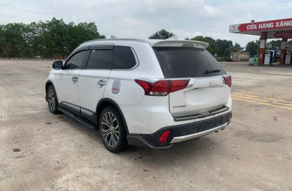 Mitsubishi Outlander 2018 - Bán xe Outlander sx 2018 bản premium 2.4 hai cầu