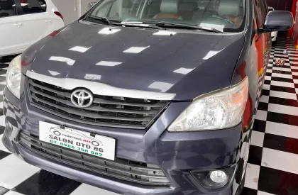 Toyota Innova 2014 - Cần bán chiếc xe Innova 2014 giá : 239tr .