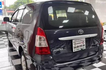 Toyota Innova 2014 - Cần bán chiếc xe Innova 2014 giá : 239tr .