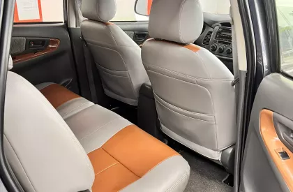 Toyota Innova 2014 - Cần bán chiếc xe Innova 2014 giá : 239tr .