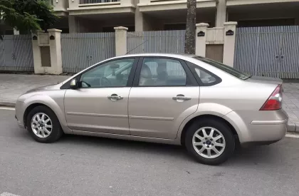 Ford Focus 2008 - Bán Ford focus 2008, biển Hà nội, số sàn, 14Vạn km,