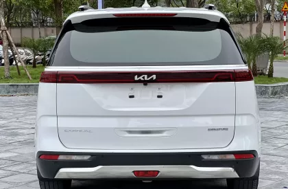 Kia Carnival 2022 - Kia Carnival Signature model 2023 siêu lướt .