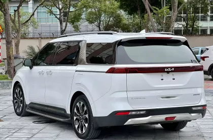 Kia Carnival 2022 - Kia Carnival Signature model 2023 siêu lướt .