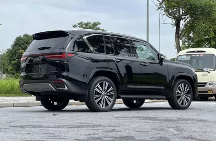 Lexus LX 600 Urban 2023 - Xe có nagy Lexus LX 600 Urban 2023 mới 100% đăng ký trong ngày