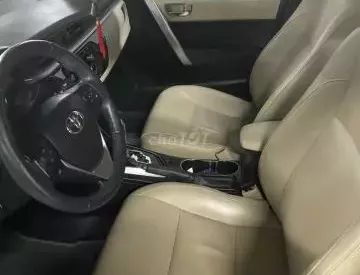 Toyota Corolla 2016 - Bán xe Altis 2016 chính chủ xe gia đình lái nữ