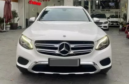 Mercedes-Benz GLC 200 2019 - CẦN BÁN NHANH Mercedes GLC200 Màu Trắng sản xuất 2019.