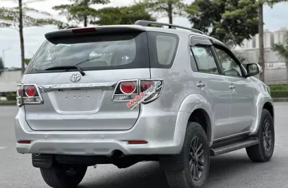 Toyota Fortuner 2015 - Odo 13 vạn, Bao zin. Xe mới nhất thị trường