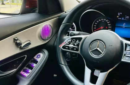 Mercedes-Benz C180 2020 - Xe đi 2 vạn miles
