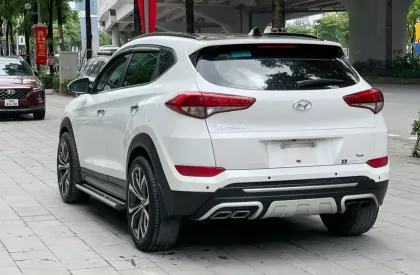 Hyundai Tucson 1.6 Turbo 2018 - Bán xe Hyundai Tucson 1.6 Turbo đời 2018, màu trắng, xe đẹp đi gia đình