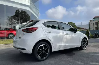 Mazda 2 Luxury 2024 - Bán Mazda 2 2024, xe nhập, 527 triệu