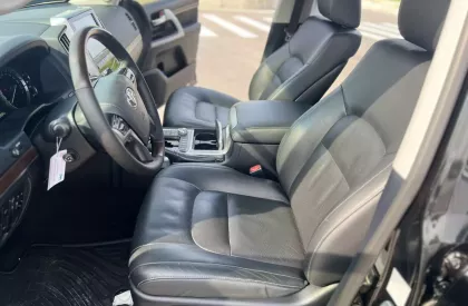 Toyota Land Cruiser VX 4.6 V8 2019 - Bán xe ô tô Toyota Land Cruiser VX 4.6 V8 đời 2019, màu đen, nhập khẩu