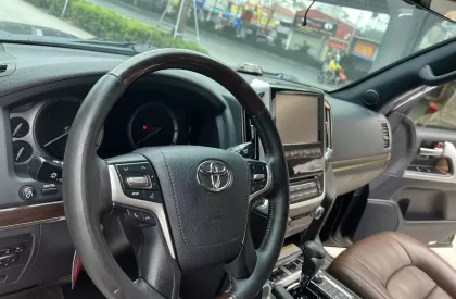 Toyota Land Cruiser 5.7 v8 2016 - BÁN LAND CRUISER 5.7 NHẬP MỸ SẢN XUẤT 2016
