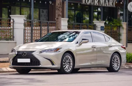 Lexus ES 250 2018 - Cần bán xe Lexus ES250 sản xuất 2018