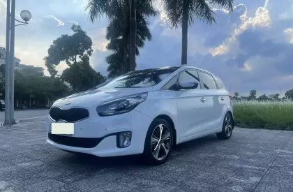 Kia Rondo 2016 - Chính chủ bán xe Kia Rondo máy xăng 2.0,bản full 