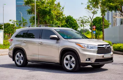 Toyota Highlander Limited 3.5 V6 2015 - Bán Toyota Highlander Limited 3.5 V6 2015, màu vàng, nhập khẩu, giá tốt