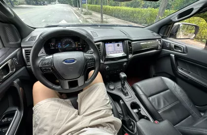 Ford Everest 2019 - Chính chủ cần bán xe Ford Everest đời 2019 bản full 2 cầu 4x4 