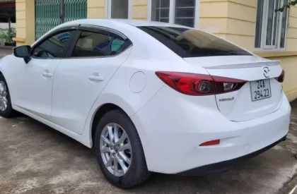 Mazda 3 2019 - Cần bán Xe 5 chỗ Mazda3 2019 bản Luxyry2019 bản faylip