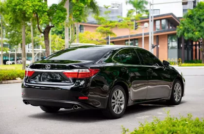 Lexus ES 350 2015 - Cần bán gấp Lexus ES 350 2015, màu đen, nhập khẩu nguyên chiếc