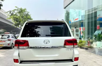 Toyota Land Cruiser 5.7 nhập Mỹ  2016 - Toyota Land Cruiser 5.7 nhập Mỹ, sản xuất 2016, xe cực mới.