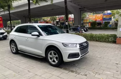 Audi Q5 2.0 Sport 2019 - Bán Audi Q5 2.0 Sport, sản xuất 2019, 1 chủ từ mới.