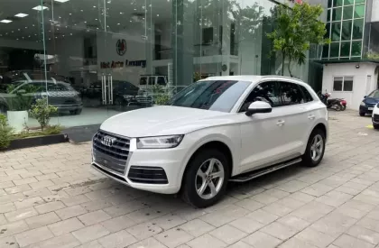 Audi Q5 2.0 Sport 2019 - Bán Audi Q5 2.0 Sport, sản xuất 2019, 1 chủ từ mới.